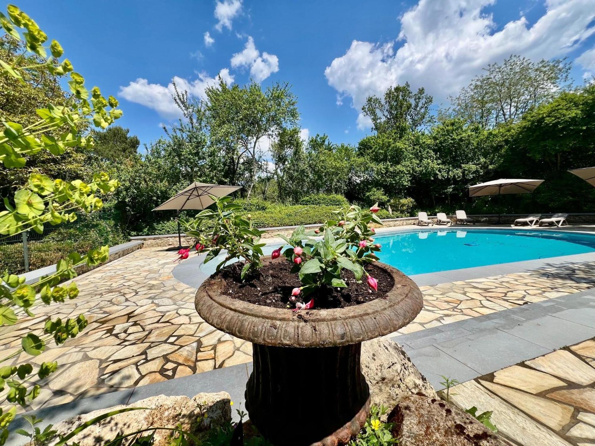 Cottage In Les Eyzies De Tayac Sireuil With Pool Meyrals Extérieur photo